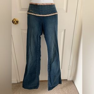 Guido & Mary Low Rise Stretch Jeans with Pink and Cream Floral Trim Sz Medium